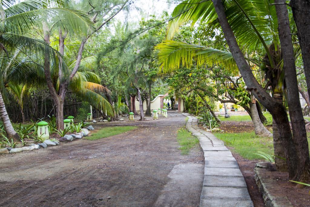 Sea Eye Hotel - Laguna Building Utila Luaran gambar