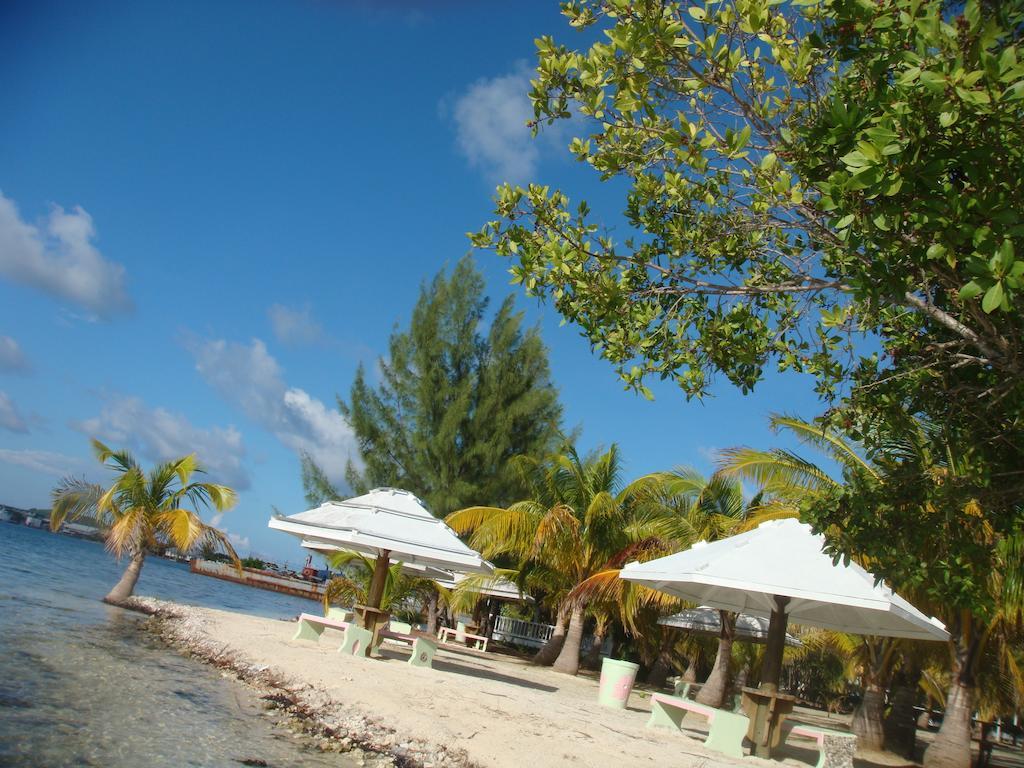 Sea Eye Hotel - Laguna Building Utila Luaran gambar